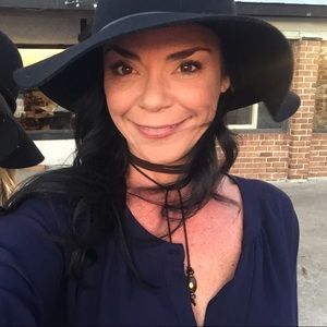 Meet your Posher, Noelle